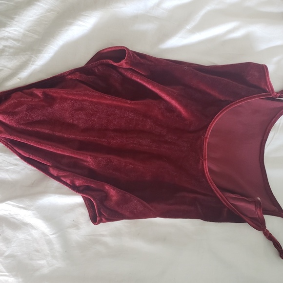 Red velvet body suit - Picture 3 of 4